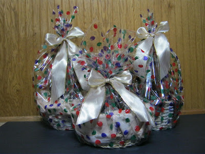 TRU TALES FEATS: ICE CREAM SUNDAE GIFT BASKETS