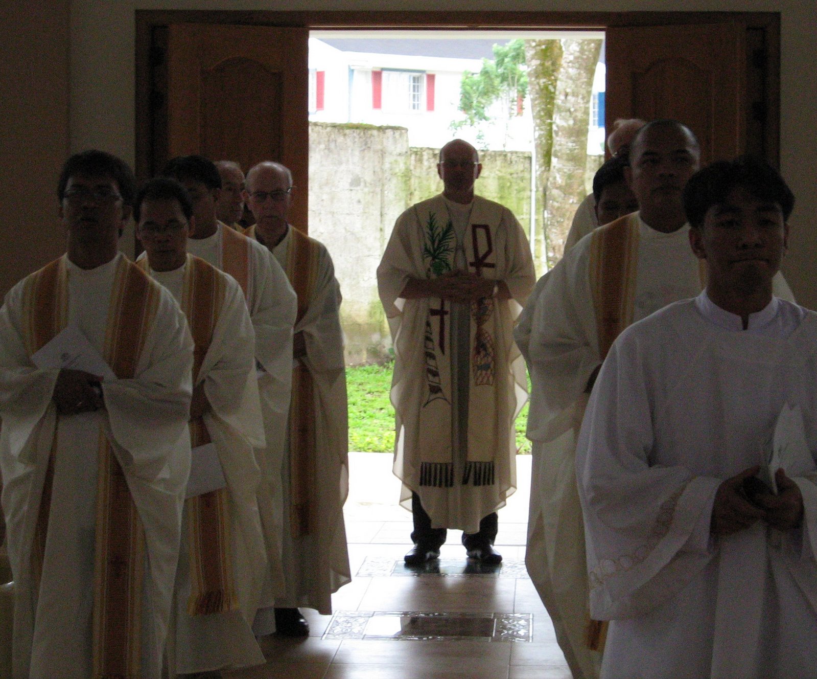 Entrance+procession