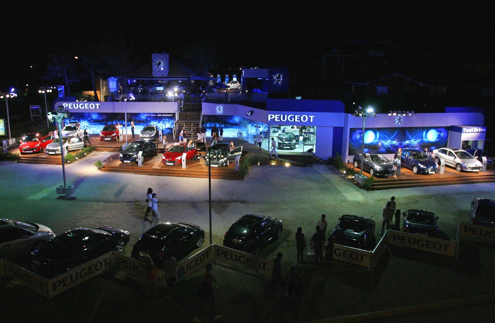 [Verano+Peugeot+2010.jpg]