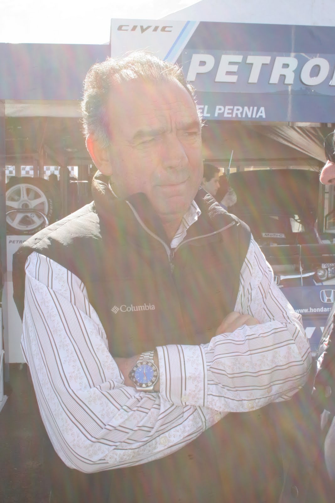 [lopez+padreAIF09.JPG]