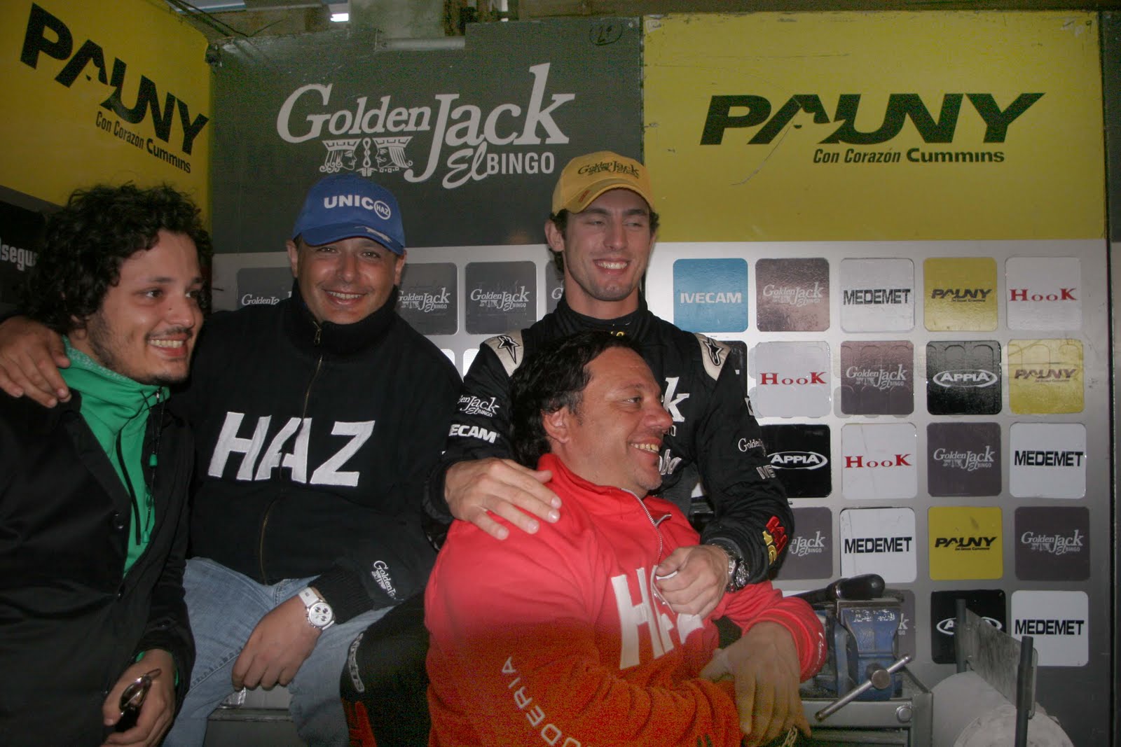 [hidalgo.pechi.masas09aif.jpg]