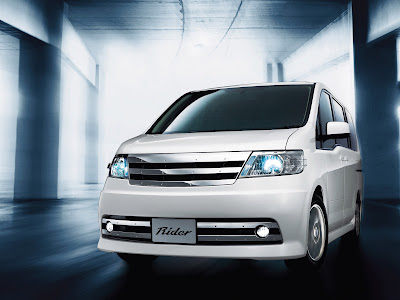 nissan serena nissan serena