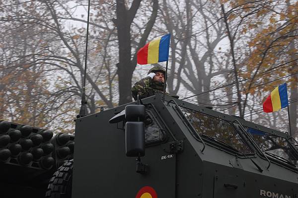 [Parada+12.jpg]