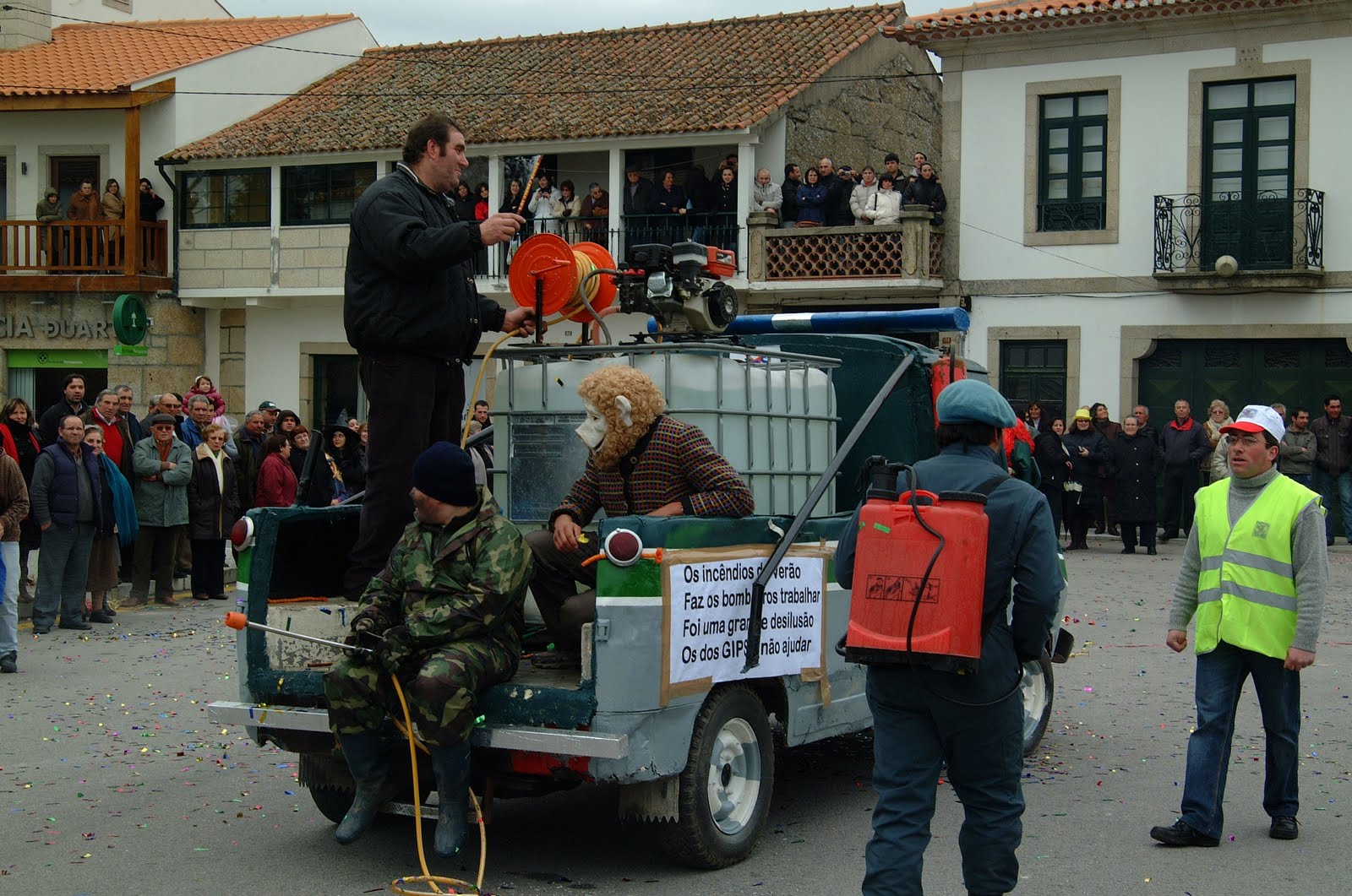 [DSCF0153.JPG]