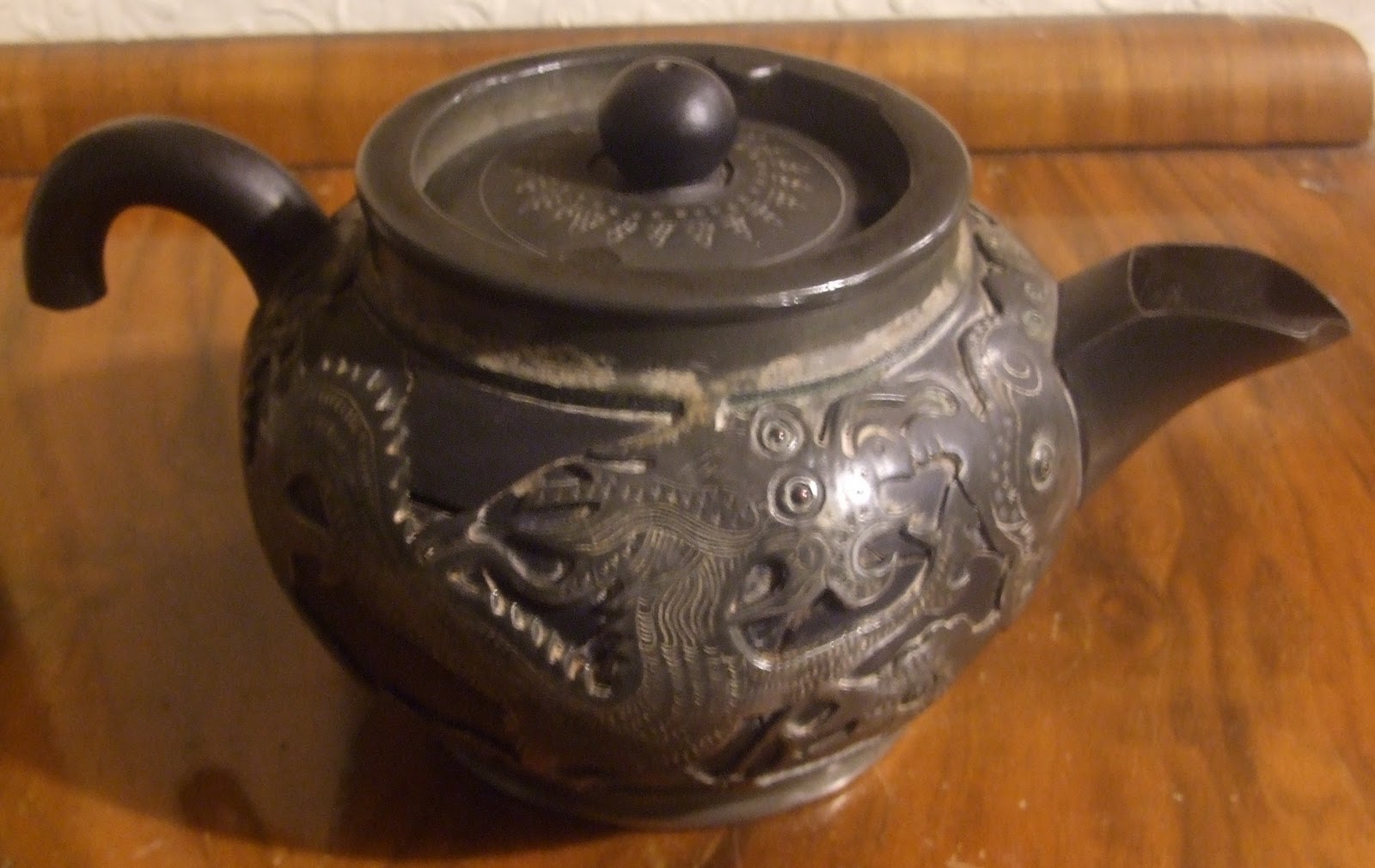 Collecting Antique Pottery Japanese Tea Pot,