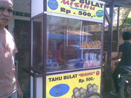 Gerobak tahu bulat tasik