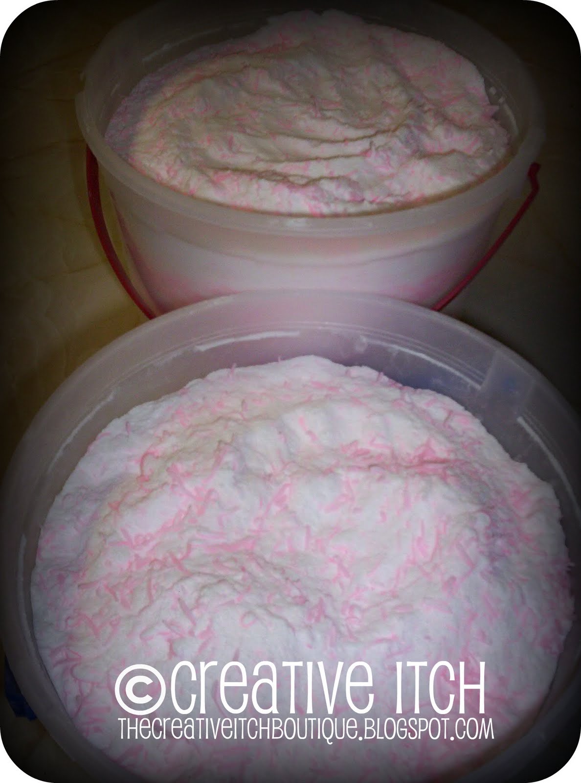 Creative Itch Homemade Laundry Detergent