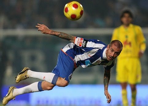 Manchester United is rumored to be trying to get Raul Meireles 
