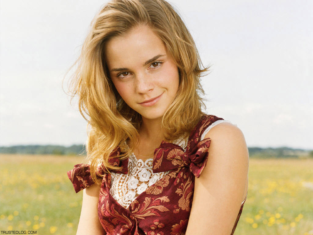 Emma Watson Hot Photo
