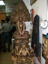 [Model+&Singapore+108_resize-770453.jpg]