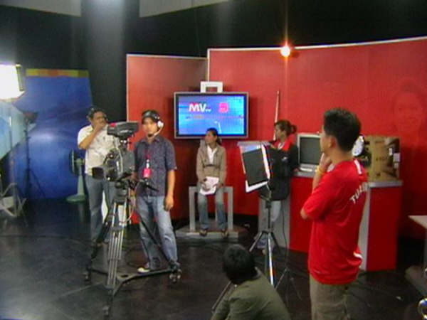 [=?windows-874?B?ocXpzafitTE1OC5qcGd=?=-744102]