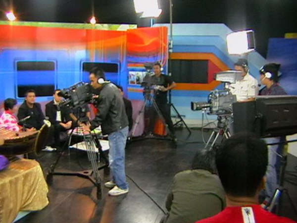 [=?windows-874?B?ocXpzafitTE1OS5qcGd=?=-744397]