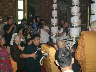 [=?windows-874?B?4sOn4KggodSoocPDwTcyLmpwZw==?=-779332]