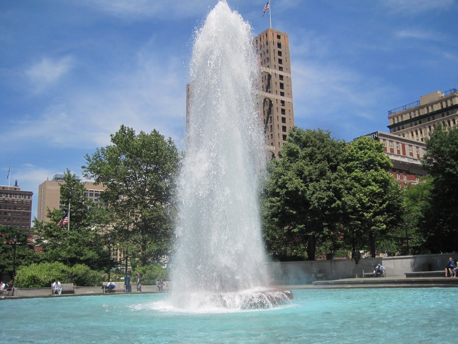 Scenes From Philadelphia Love Fountain
