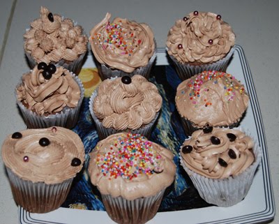 KUE