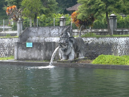 [P1000834.JPG]