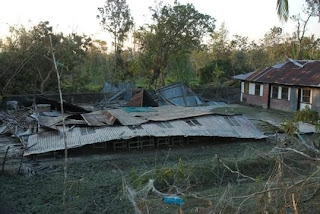 School flattened by Cyclone Sidr in Patharghata. Nov 2007. Amin /Drik/Concern Nov 07