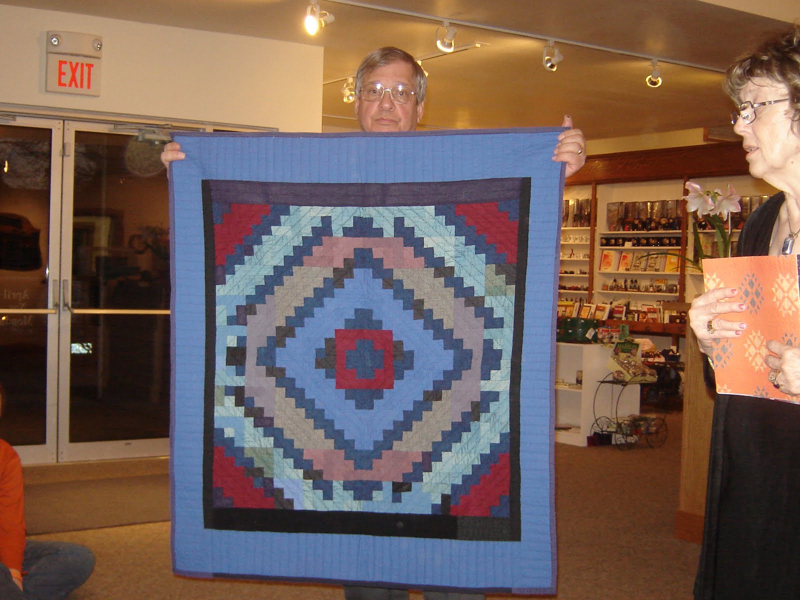 Iowa Farmhouse Farmhouse Amish Quilts