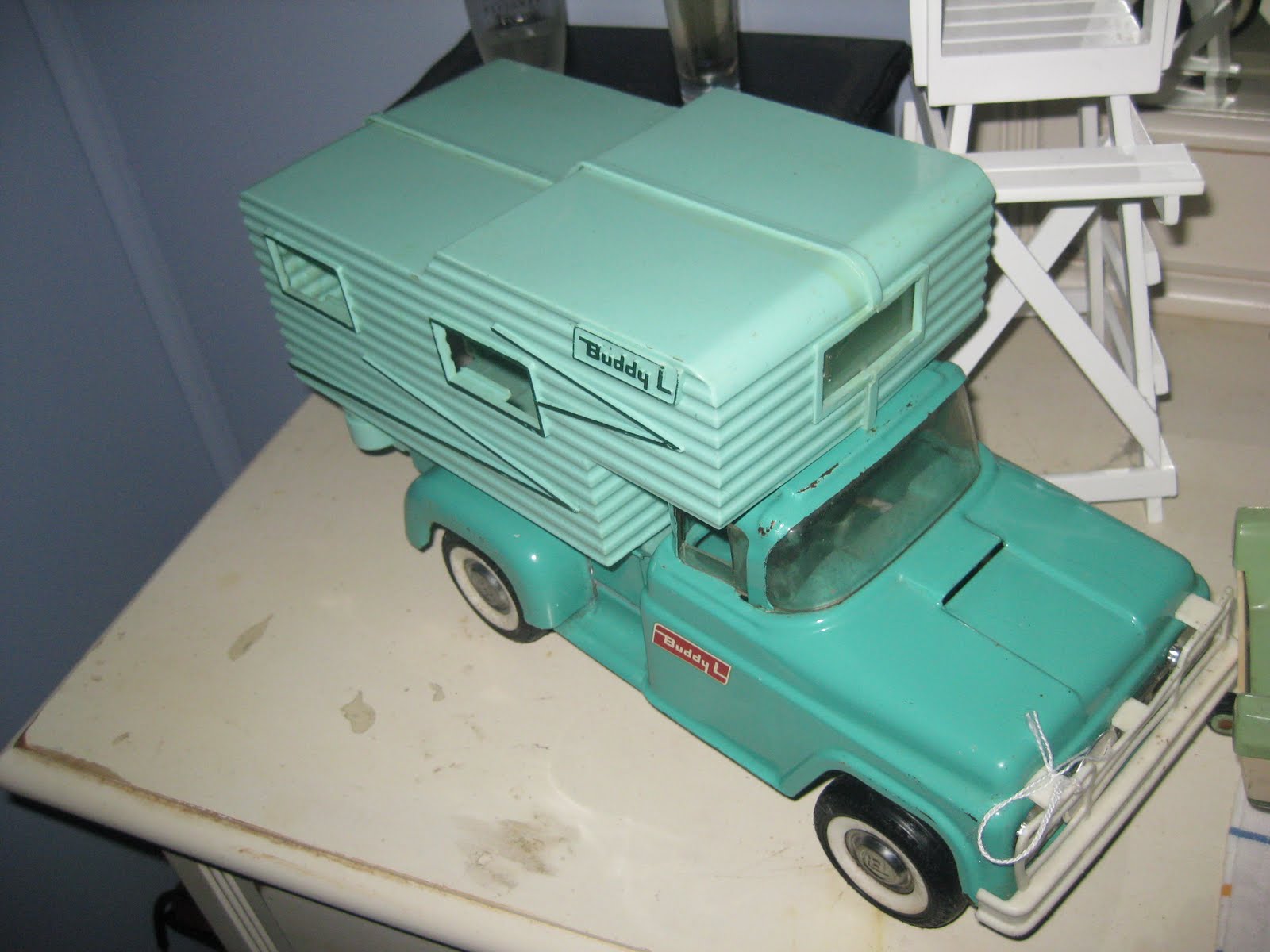 Nancy's Vintage Trailers Toy Campers, Trucks and Boats...