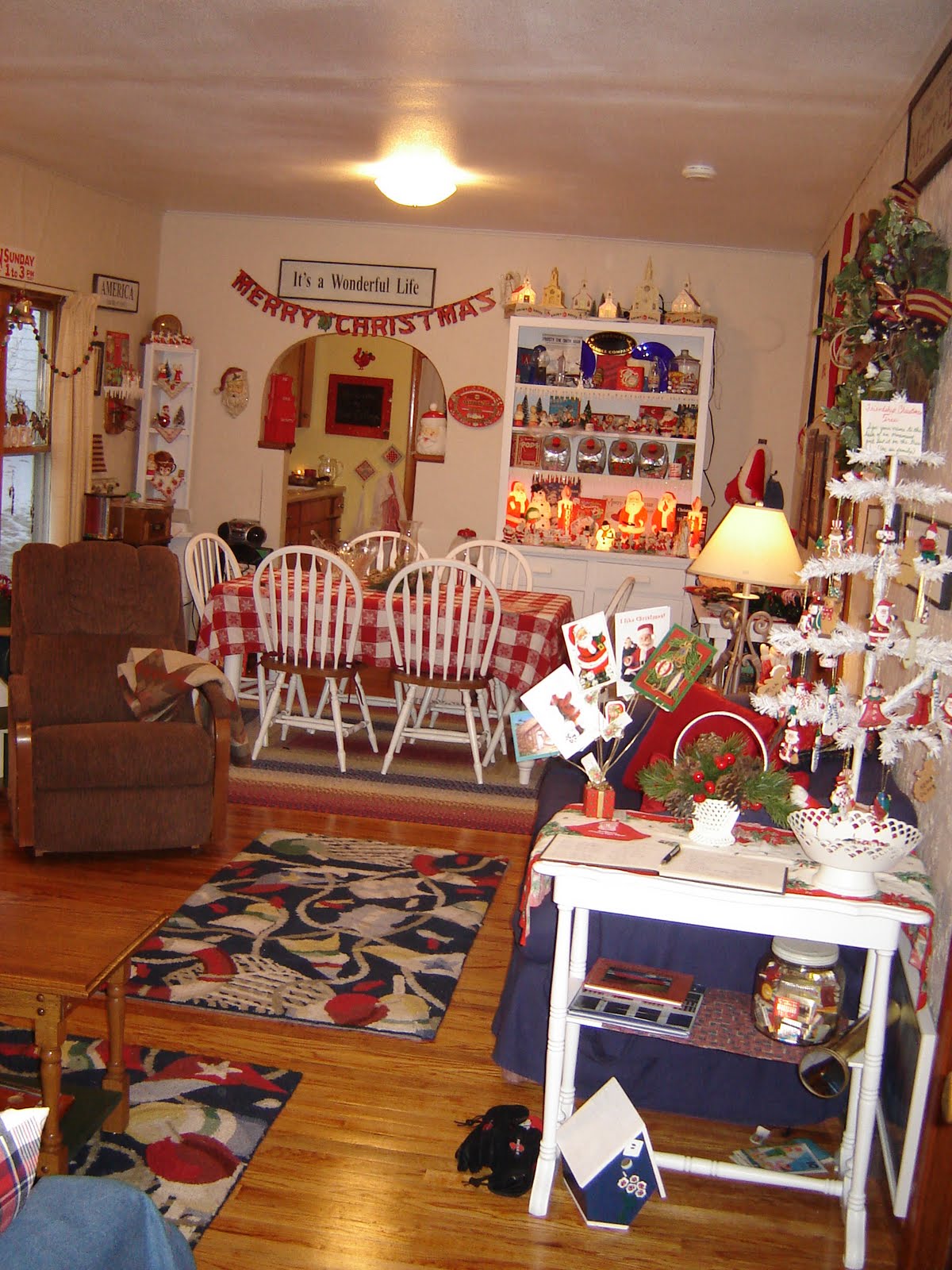 Bridgewater Lake House Lake House Christmas Decorating