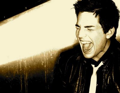 [adam-lambert3.jpg]