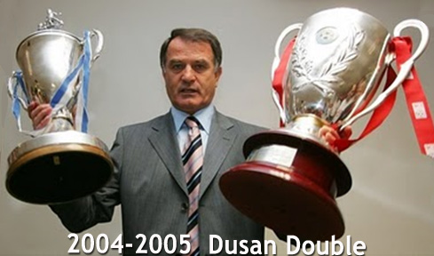 2004-2005_double_Dusan_Bajevic_2cups.jpg