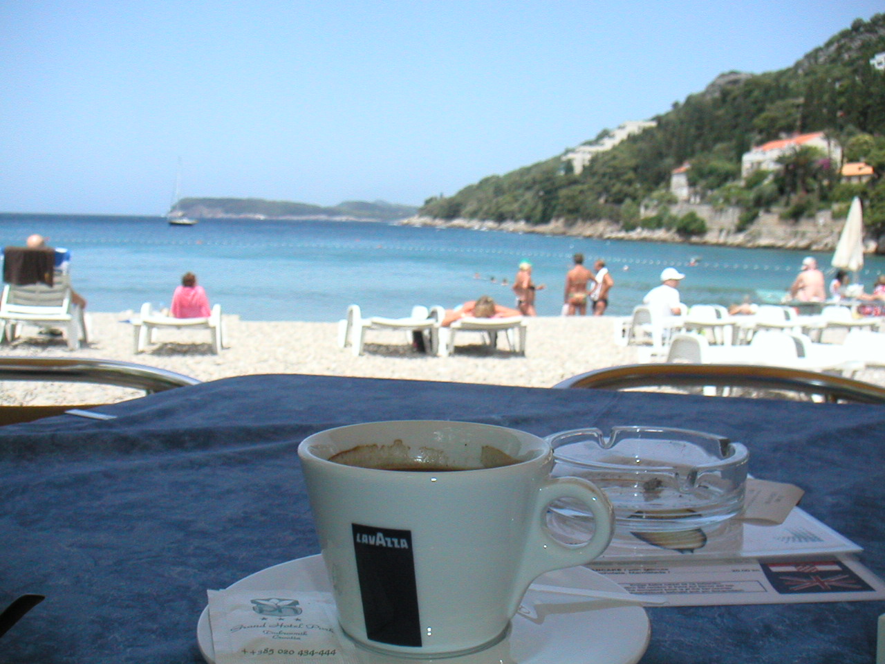 [kaffe_strand.JPG]