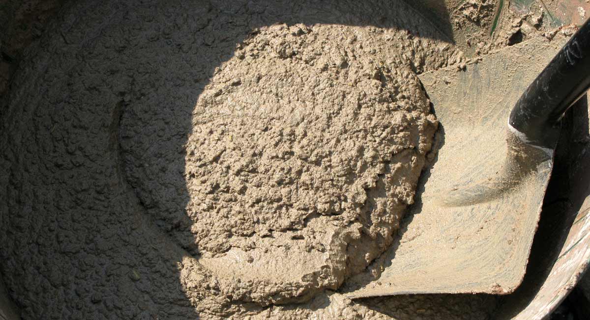 Pheasant Place Making an earth oven. Part 3