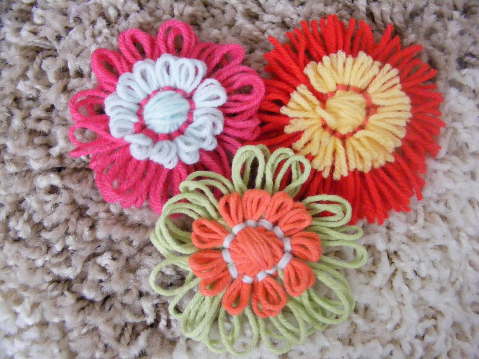 pinkfluffywarrior Flower loom