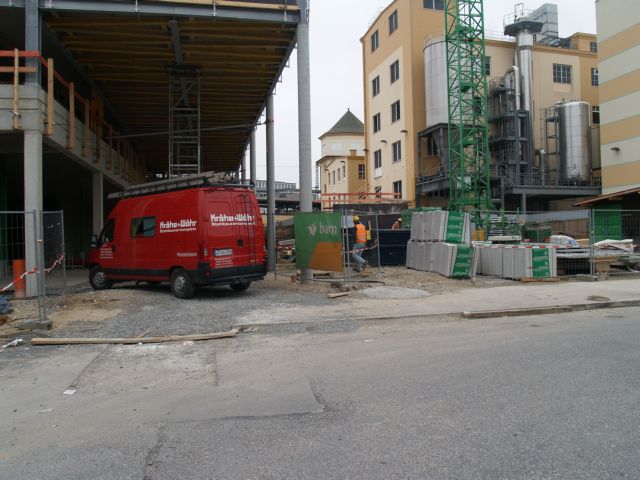 [2009-04-01-14h12m50.jpg]