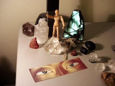 Mannikin and 'monoliths'