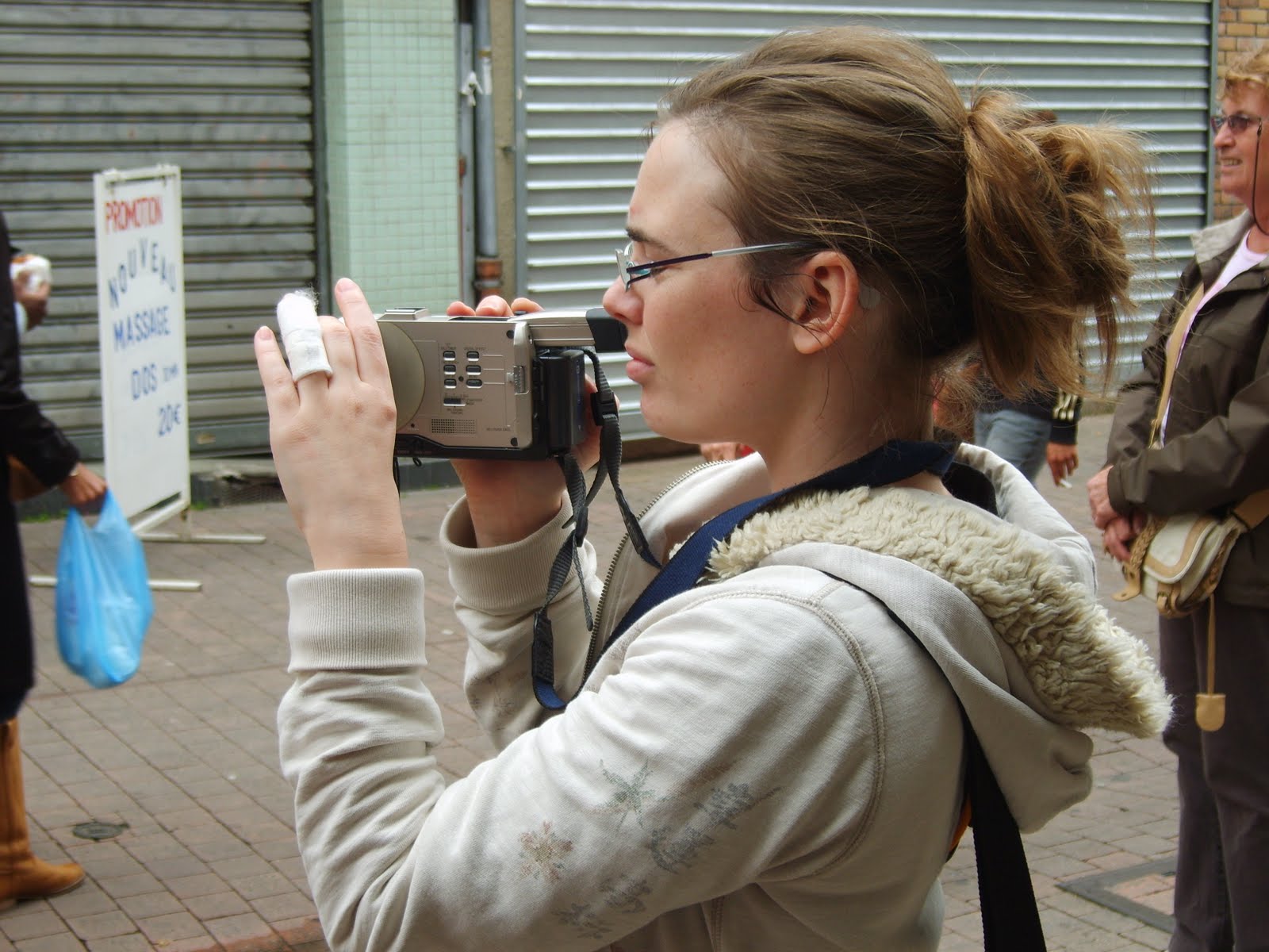 [37.+et+à+Sophie,+la+videaste..JPG]