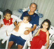 Mamãe com minhas 3 netas