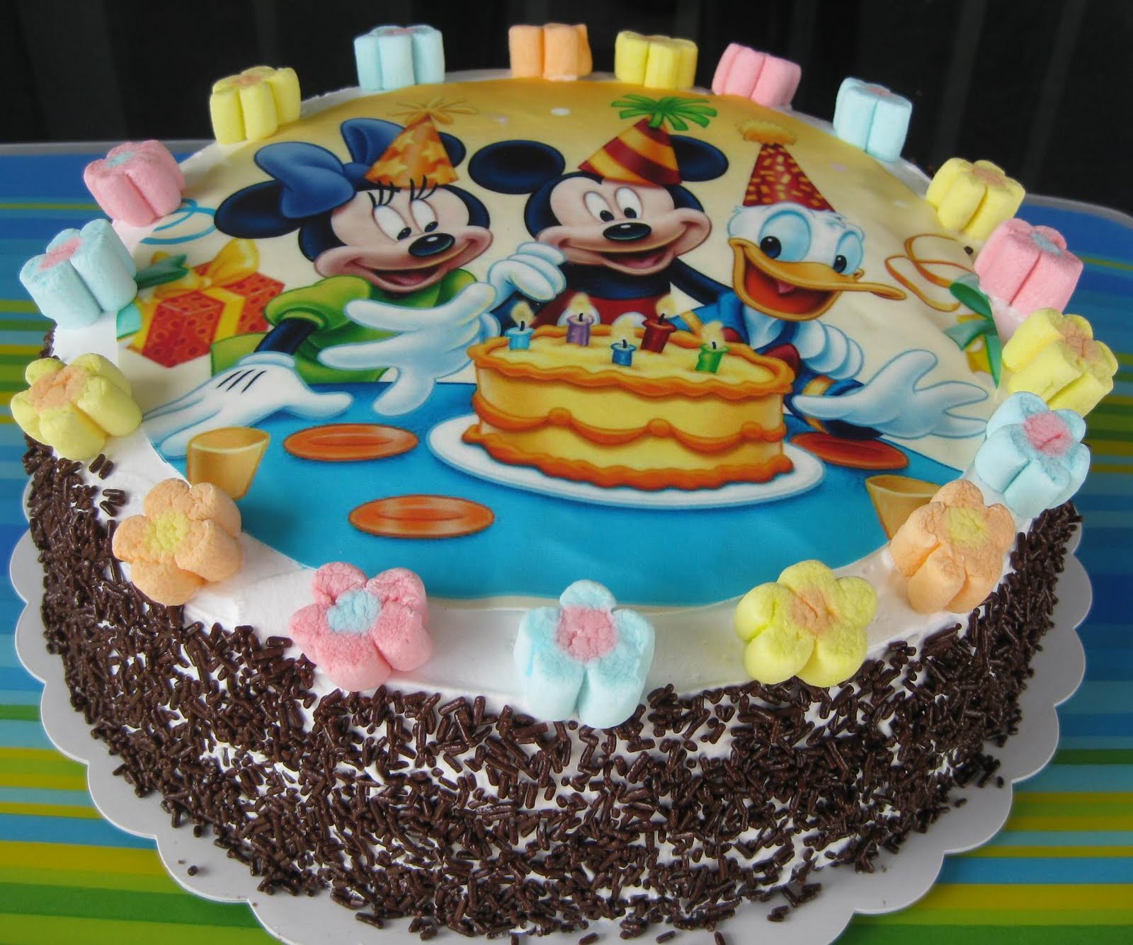 AppleBee Cake Boutique : Mickey and Friends Cake & Cupcakes 米奇老鼠蛋糕和杯子蛋糕组合