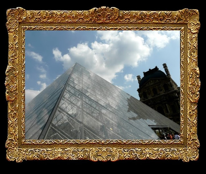 PYRAMIDE DE VERRE