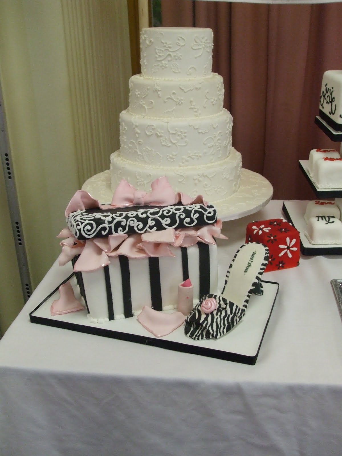 John+deere+cake+toppers+wedding+cakes