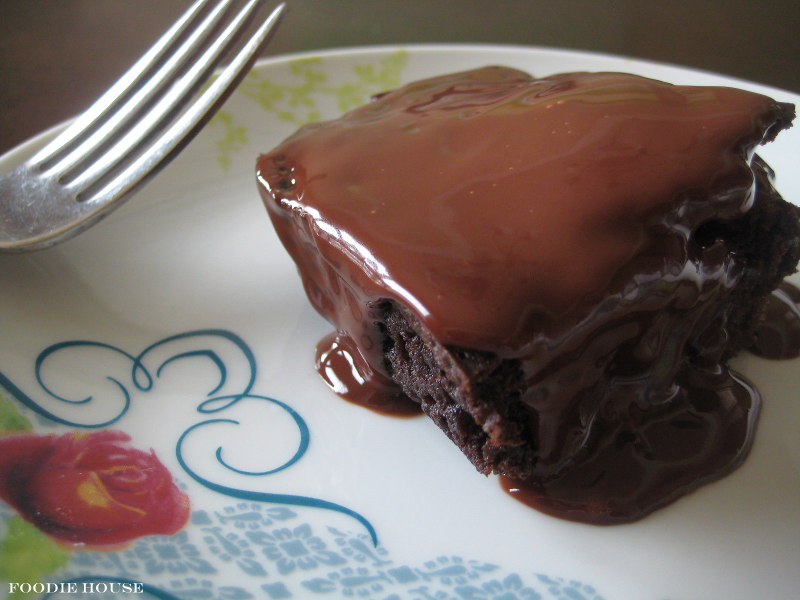 Foodie House: Emergency Cake