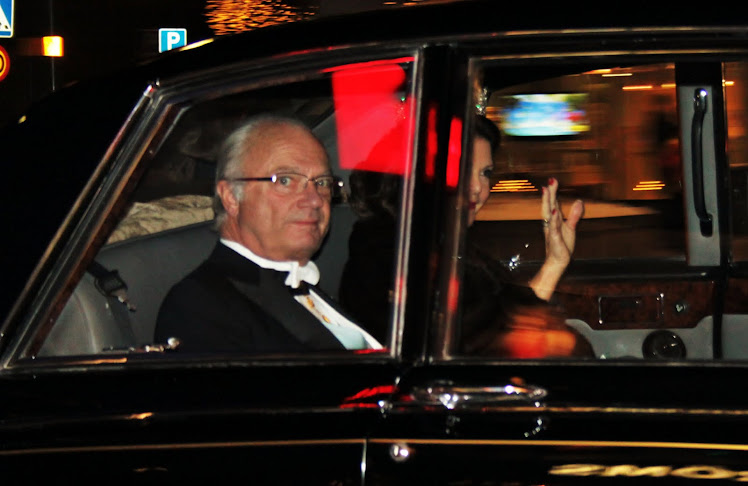 NOBEL PRIZE 2010- King Carl XVI Gustaf and Queen Sylvia of Sweden