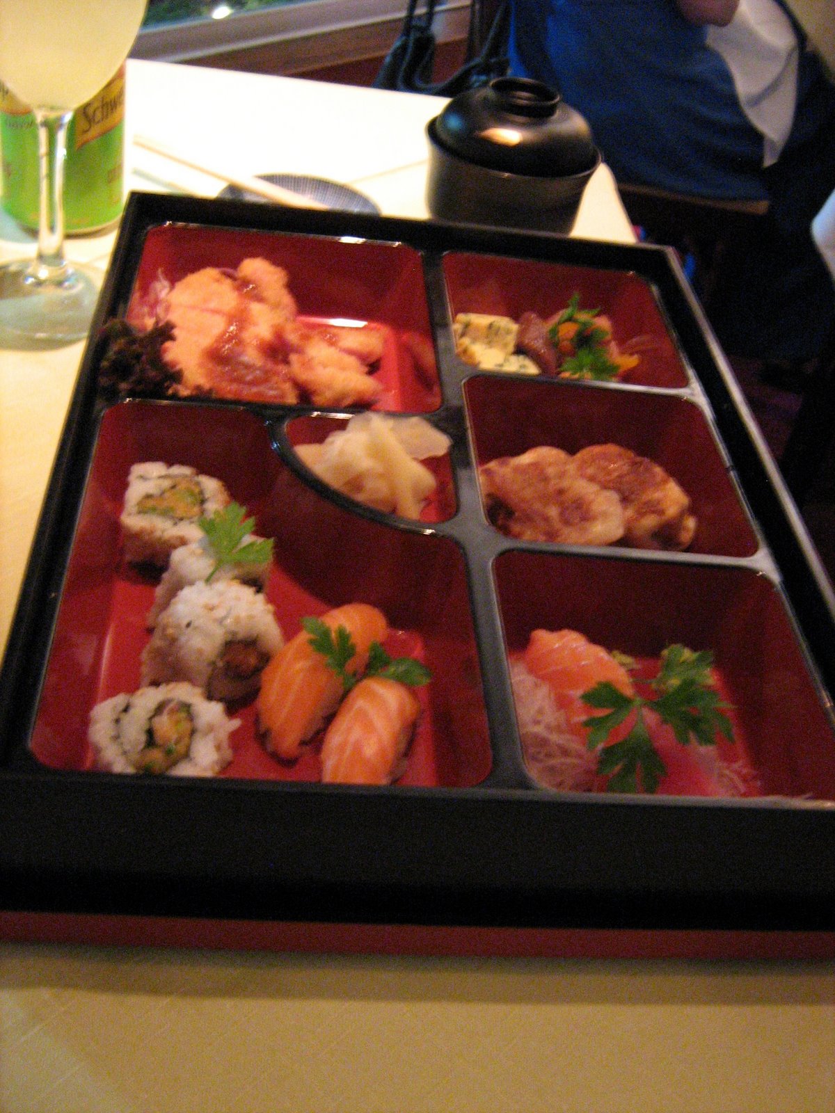 [ShintoriRestaurantWeek2009+007.jpg]