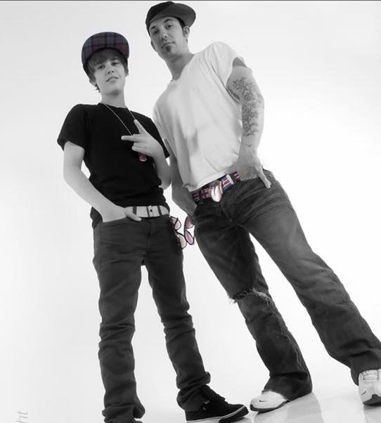 justin bieber dad is hot. Justin Bieber with dad Jeremy