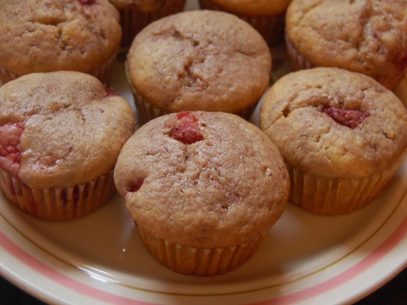Cassie Craves Banana Berry Muffins