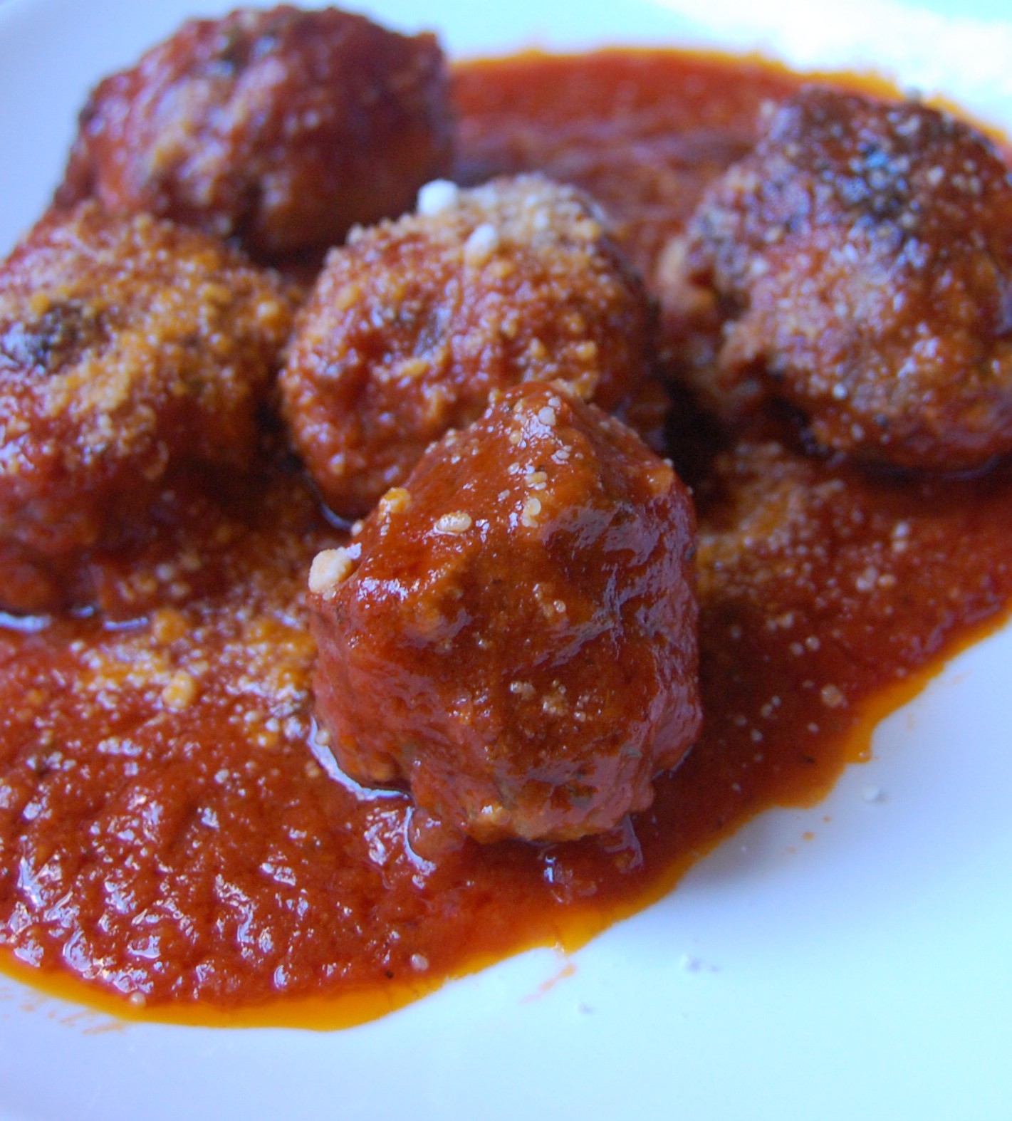 Cassie Craves Slow Cooker Sausage Ricotta Meatballs
