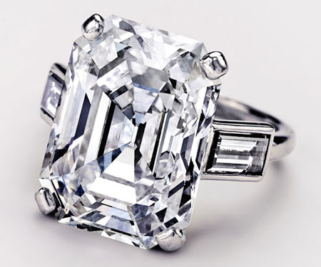 The best engagement ring also goes to Princess Grace with this 11 carat 