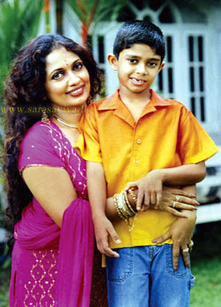 Srilankan Actress Sabitha Perera