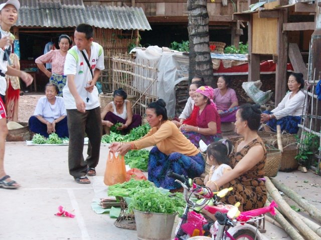 [P4271931.JPG]