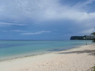 グアム在住日記 今朝のタモン湾 雨