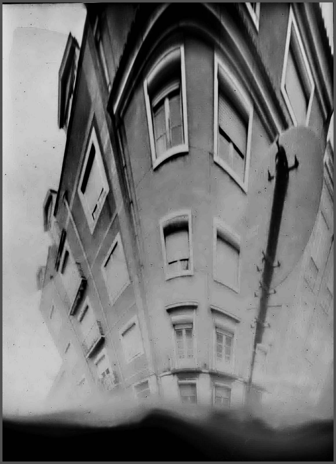 [PINHOLE1ALDEFA.jpg]