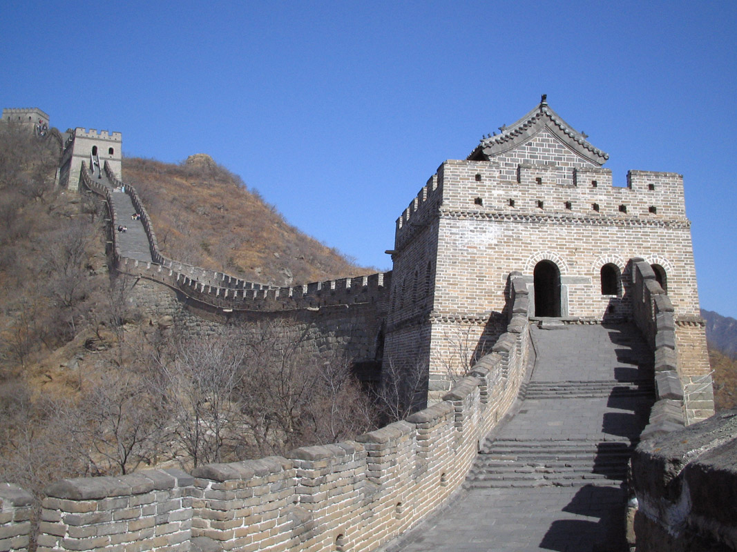 http://3.bp.blogspot.com/_7PKf9v9u10w/TNWfkn3nLpI/AAAAAAAAAJ4/18e1sQEyX_Q/s1600/great-wall-of-china-at-mutianyu-near-beijing.jpg