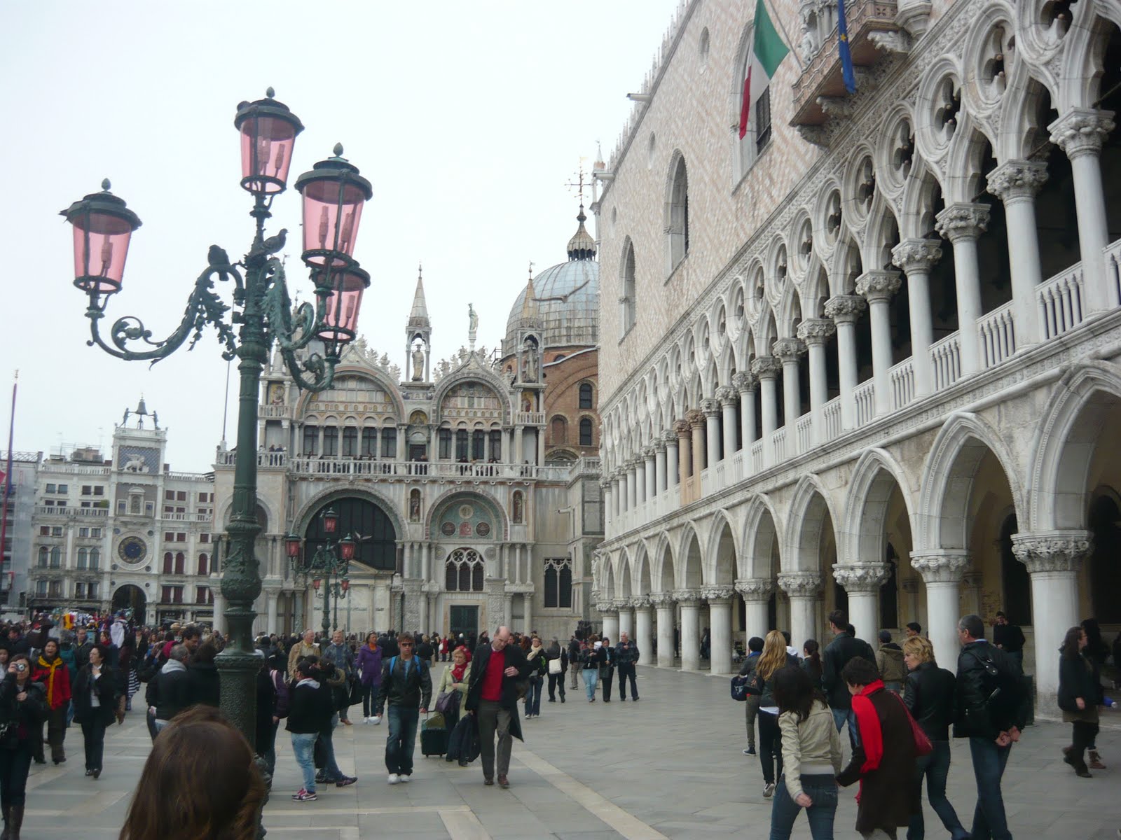 C'est la Vie No cars allowed... Venice, Italy (and pictures from Florence)
