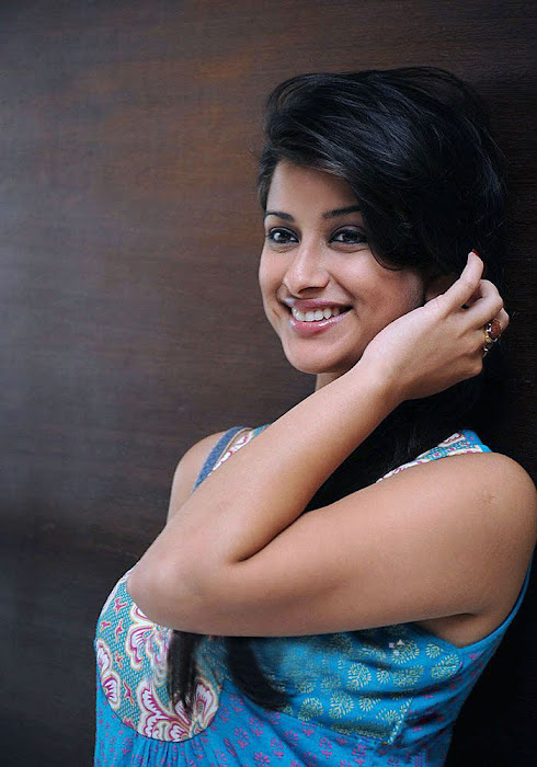 madhurima shoot actress pics